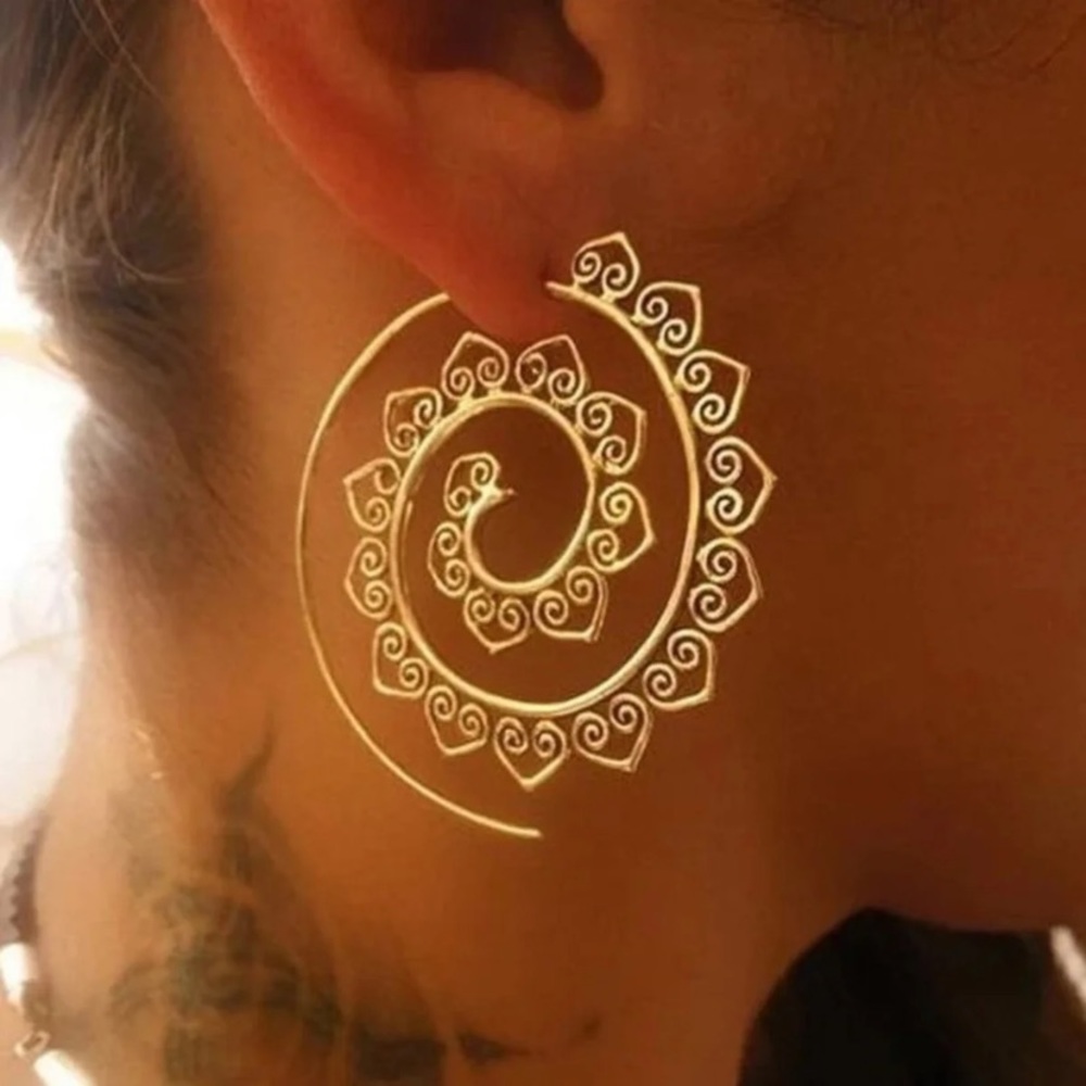 NEW! Gypsy Bohemia Spiral Hoop Fashion Earrings
